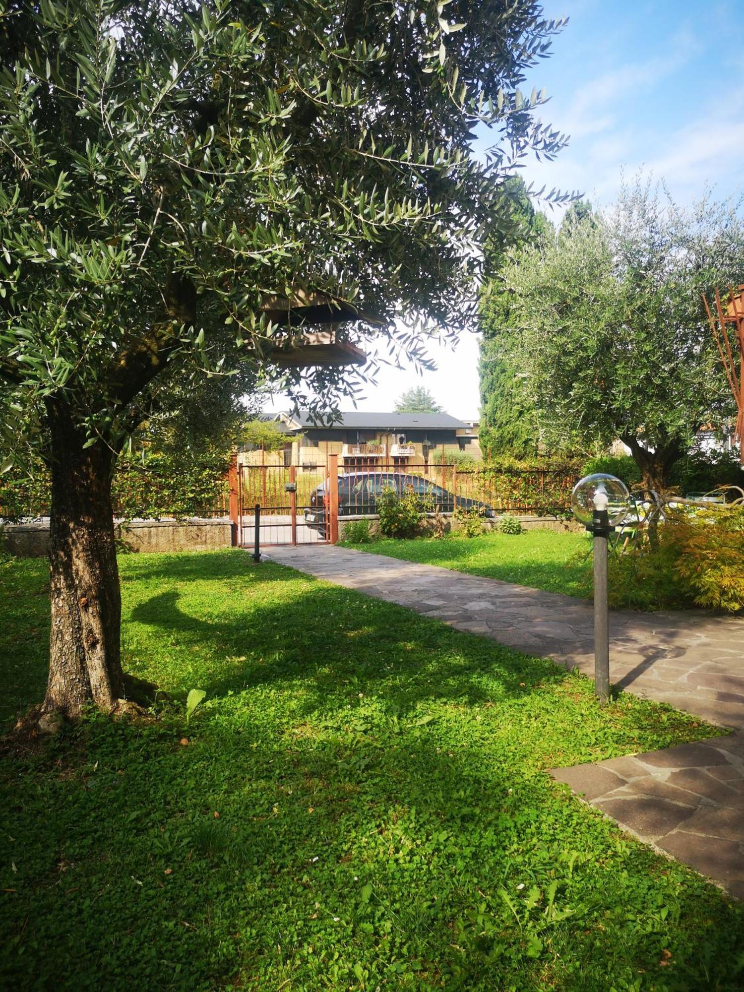 Ai Quattro Ulivi Apartment Peschiera del Garda Exterior photo